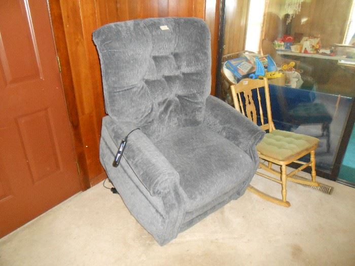 Recliner & lift chair