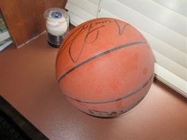 Scottie Pippen signed ball