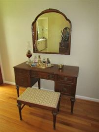 Mirrors, desk, stools