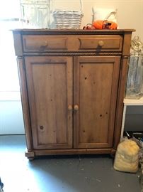 Great pine dresser