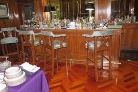 4 fabulous bar stools, bar 