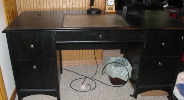 Black Knee hole computer desk