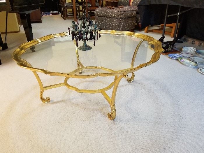 Beautiful Hollywood Regency Scalloped Edge Brass & Glass Coffee Table By Labarge 