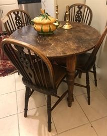 small round table with 4 English Windsor chairs, Italian pottery corn tureen