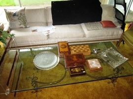 MID CENTURY WHITE SOFA