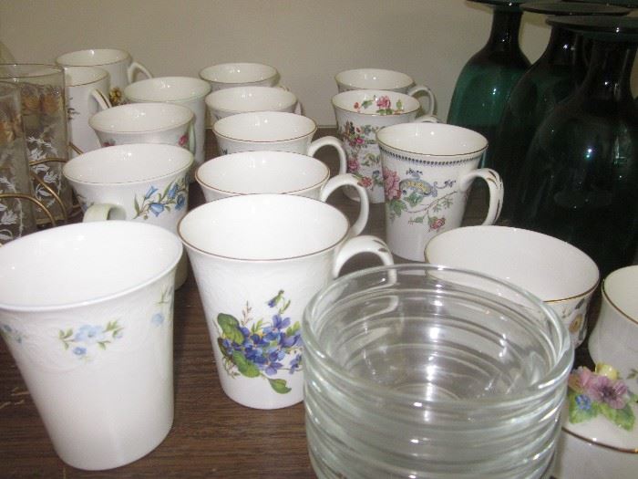 STAFFORDSHIRE AND OTHER COFFEE MUGS NEW