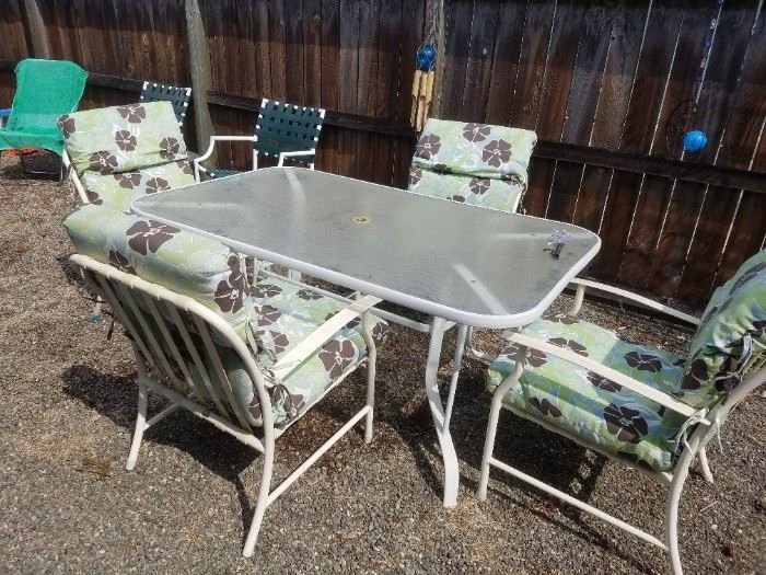 GARDEN FURNITURE SET 