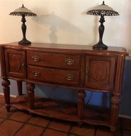 Broyhill Hutch, Dining Table w 6 Side and 2 Arm Chairs, Buffet, Pair Table Lamps 