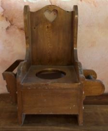 Child's Toilet w Magazine Rack and TP Holder!