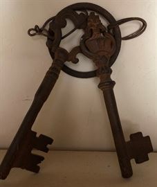 Oversize Iron Keys
