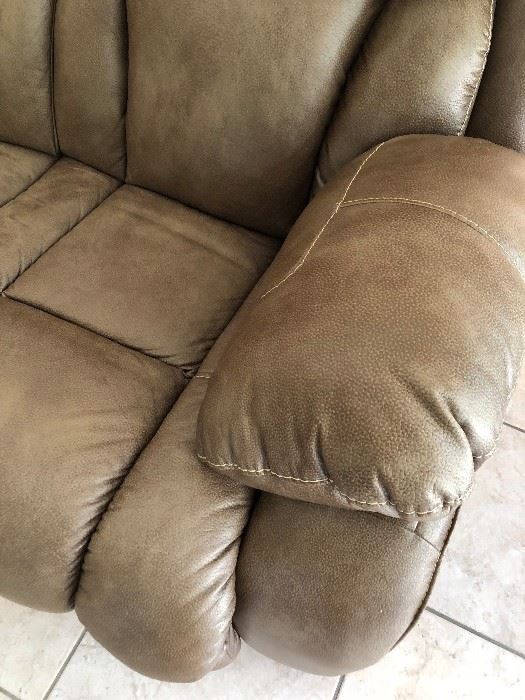 Ashley Electric Recliner 