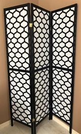 Black & White Screen