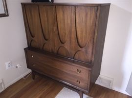 Mid-century tall chest/armoire - Brasilia (Broyhill)