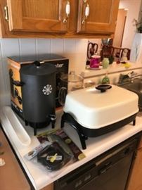 Some Small Appliances. Too Many Household Items to Post