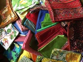 Napkins and Tablecloths for Indoors and Outdoors