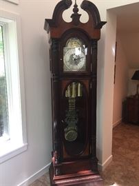 Howard Miller Model #610-874
Presidential Collection