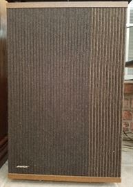 Bose 501 Series IV speakers-2 pair available