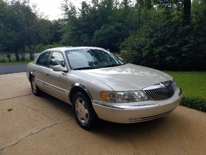 2000 Lincoln Continental 97k miles $2400. 