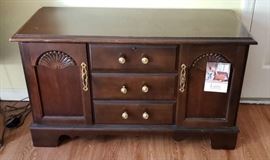 Lane Cedar Chest 