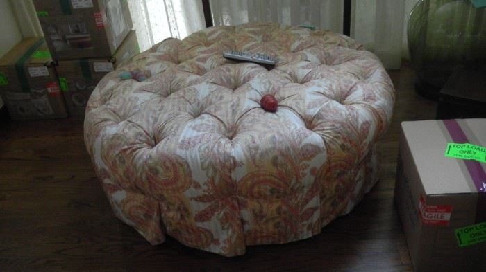 large ottoman, 48" round