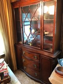 nice china hutch 