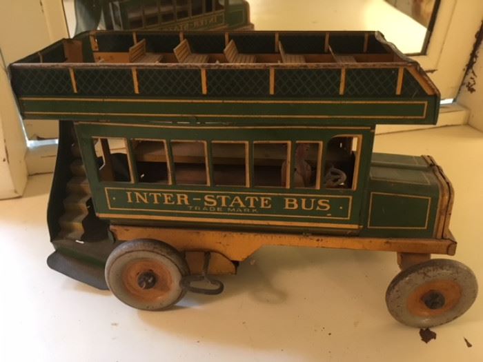 Painted litho on tin double decker toy by Ferdinand Strauss