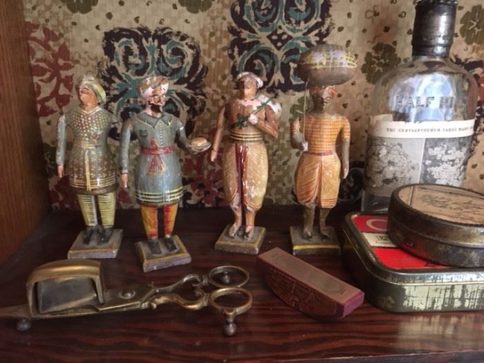 Small Turkish wood figurines