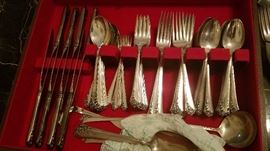 Heirloom Damask Rose 80 piece set