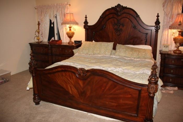 Quality Master Bed Room Set