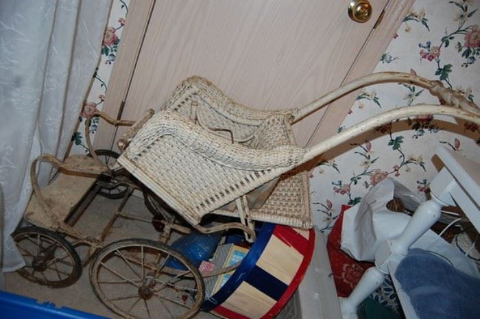 Unusual Antique Victorian Child's Wicker Baby Carriage 