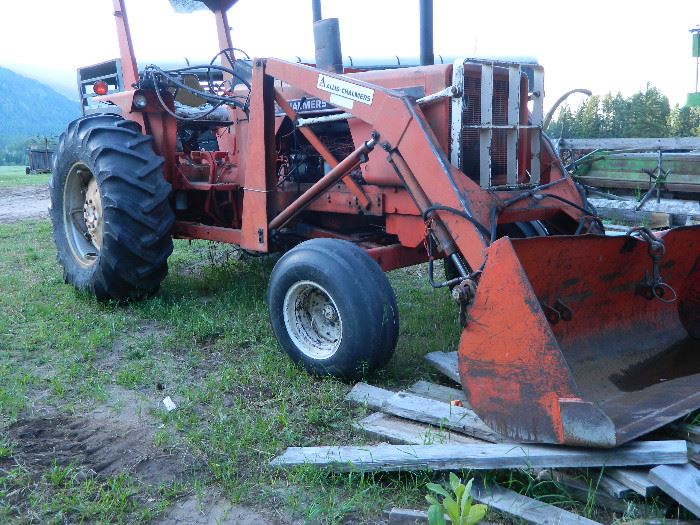 Allis Chalmers with Loader 