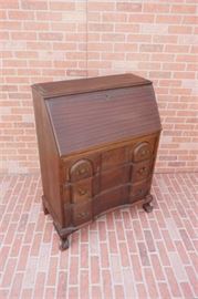 Chippendale Block Front Style Desk