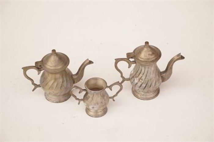 Colonial Style Teapot Coffee Pot