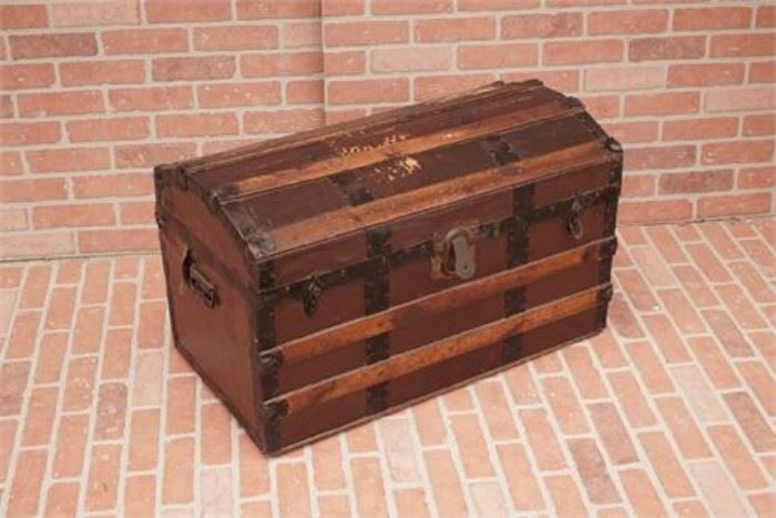 Dome Top Travel Trunk