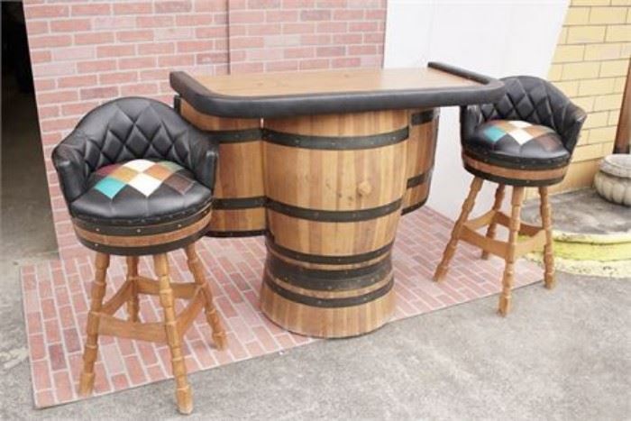 Vintage Barrel Style Bar Set