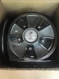 SHELBY HUBCAPS AND TRIM RINGS