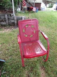 I tried this bad boy out while working outside- VERY comfortable- classic lines, a few pieces of other outdoor furniture-