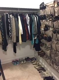 Beautiful size 14-16 ladies like new clothes