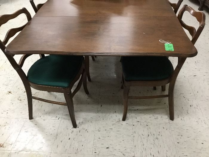 Table and 4 matching chairs