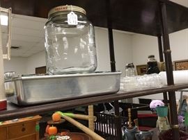 Jar and cake carrier