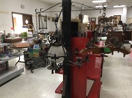 3 different vintage lamps