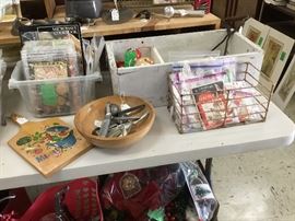 Cooking phamphlets, cutting board, kitchen items