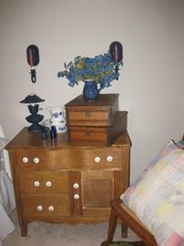 Antique commode/dresser