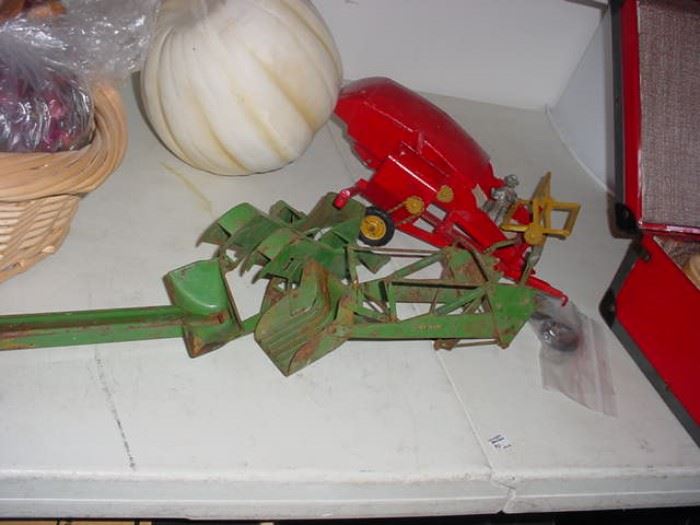 More farm toys