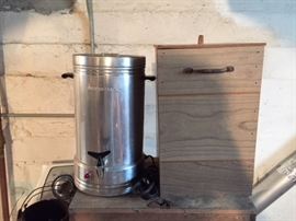 Mirro Matic Coffee Maker With Carrying Case.