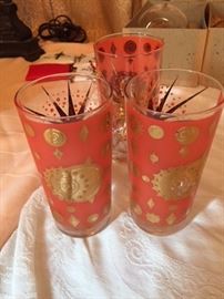 Set of 6 Cool Retro Glasses.