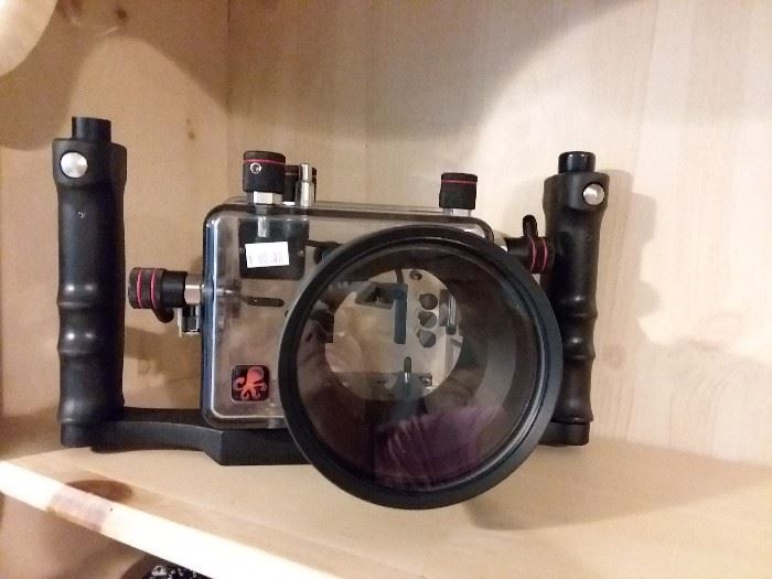Underwater camera case 