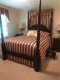 Bombay Queen Bed. Like new!!!