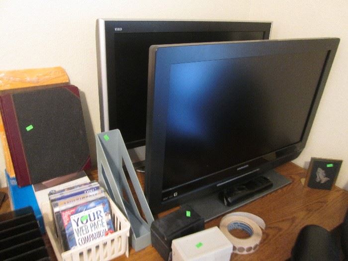 2-Flat Screen TV's