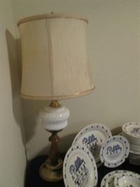 HobNail Table Lamp